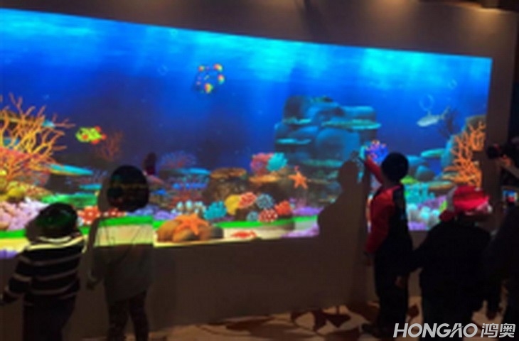 畫畫水族館